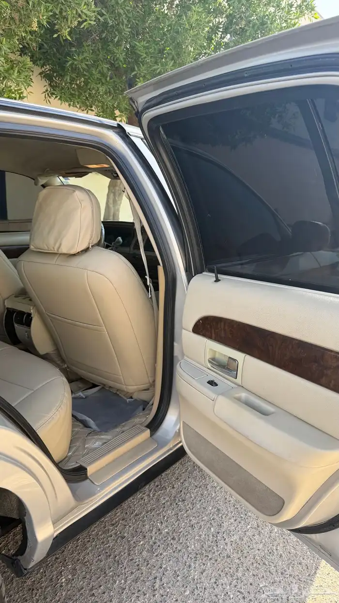 فورد ماركيز 2007 سعودي داخلية هلوز 7