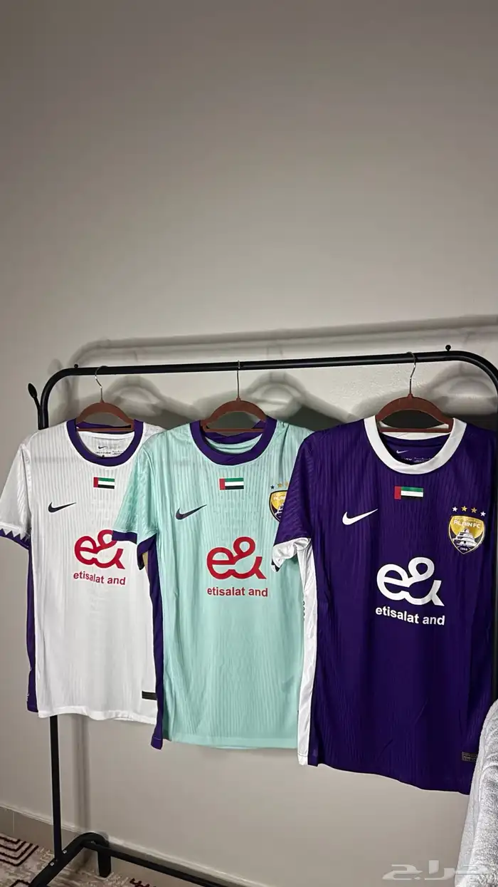 متجر تيشرتات كرة قدم 25