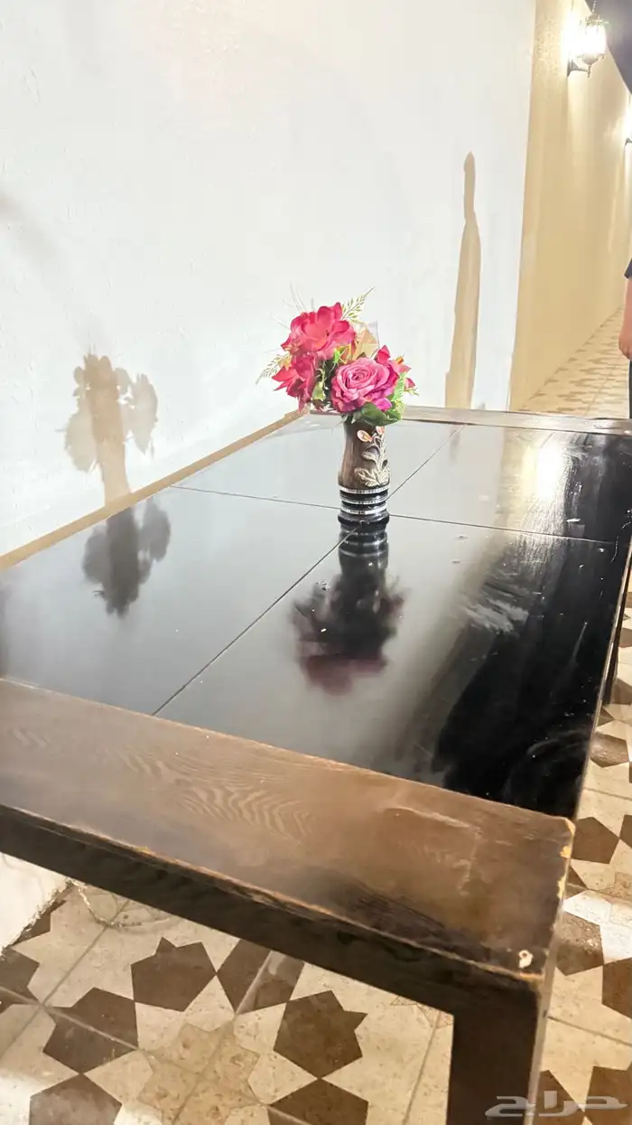 طاولة طعام 2