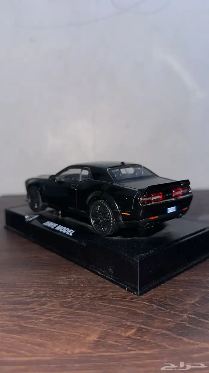 مجسم تشالنجر رد أي 7