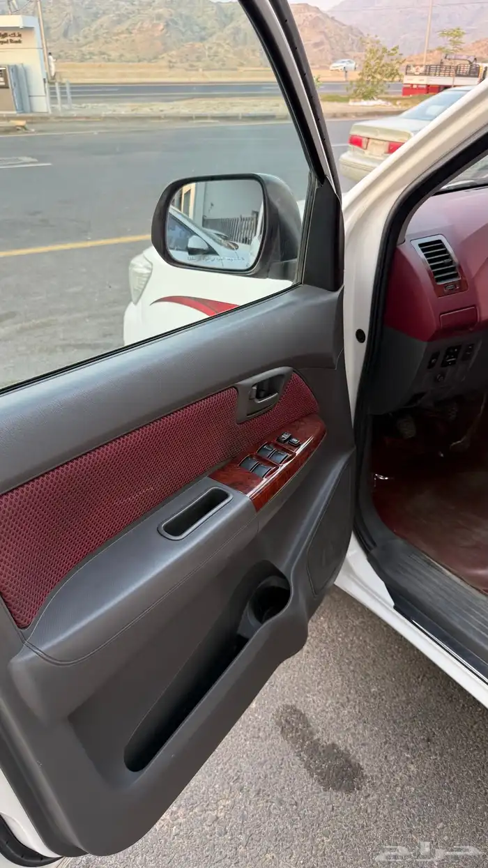 للبيع هايلكس 2015 غمارتين 12