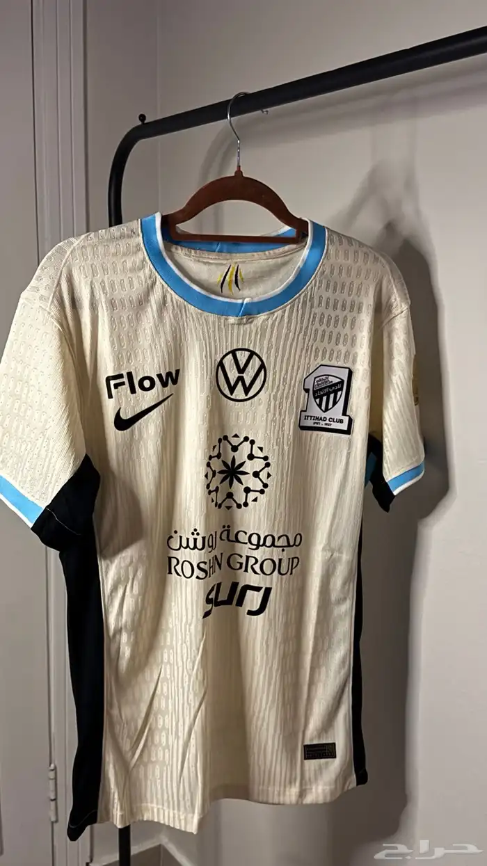 متجر تيشرتات كرة قدم 33