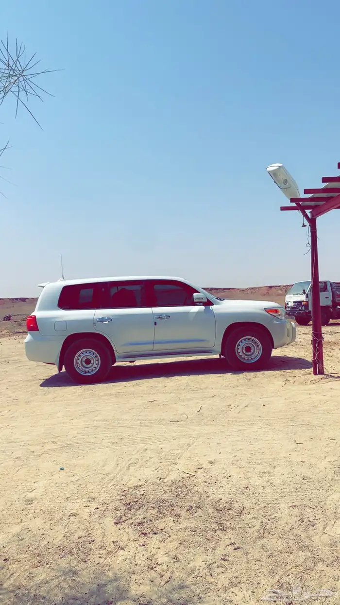 للبيع كفرات شاهين 17 تايلندي مع جنوط صيني 25