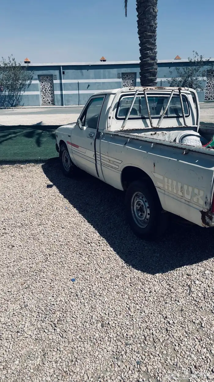 هيلوكس موديل 82 1