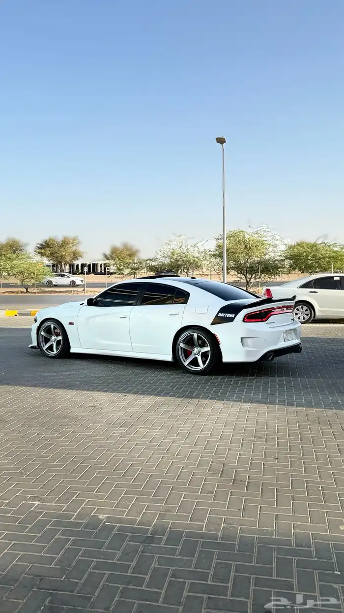 دوج تشارجر للبيع او البدل 8