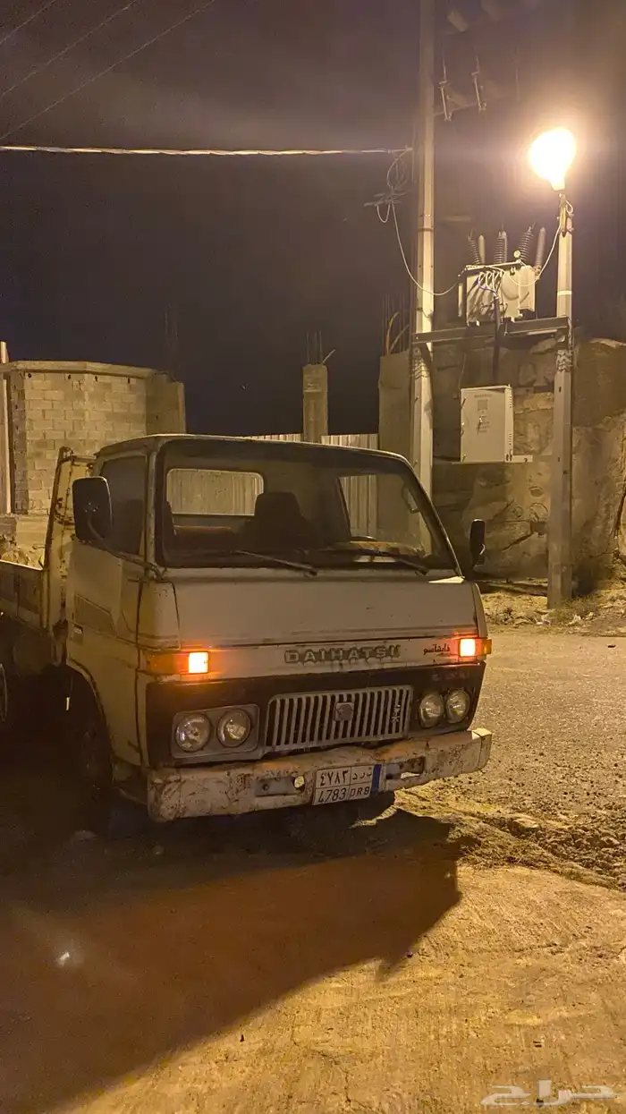 قلاب ديهاتسو 82 تم البيع تم البيع 1