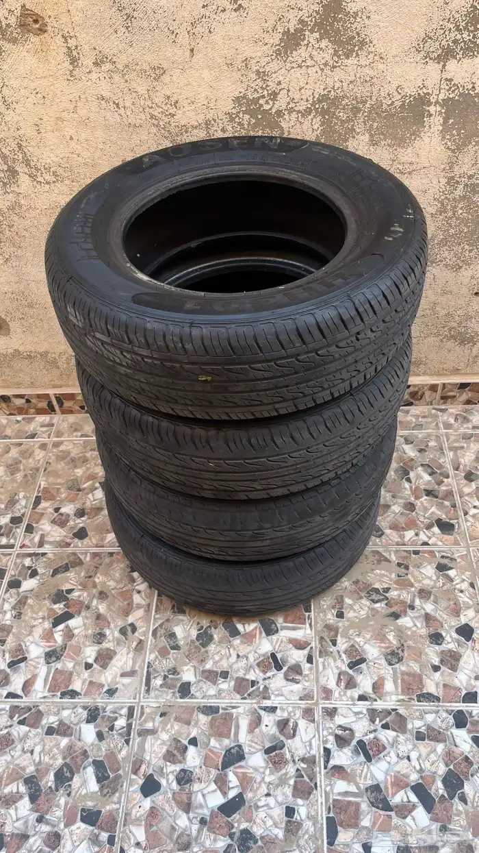 للبيع كفرات نص عمره مقاس 14 يركبون على اغلب سيارات 0