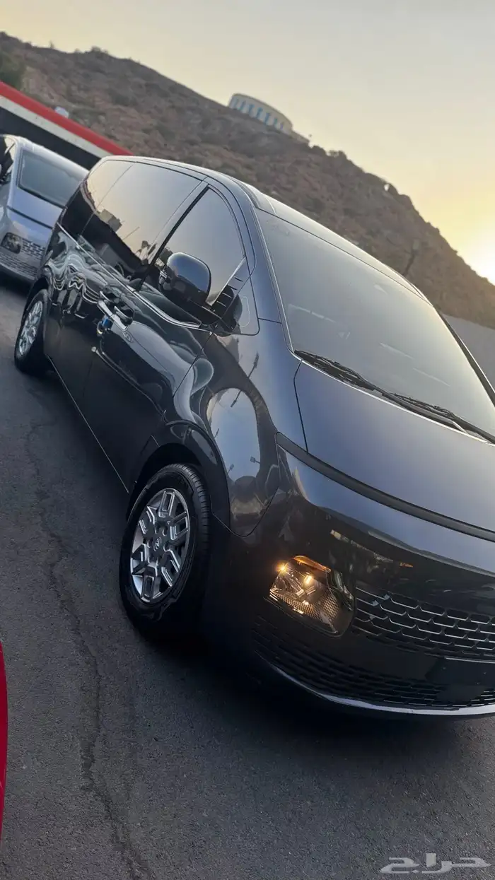 هونداي ستاريا 1