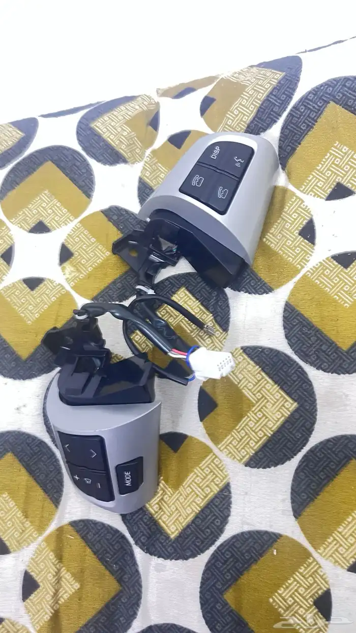 تويوتا كورولا 2010-2013  84250-02230  زر التحكم 1