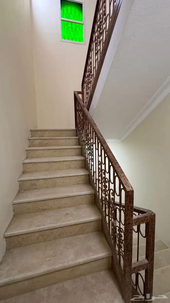 شقة مع ملحق علوي - الرياض حي المنصورة 11