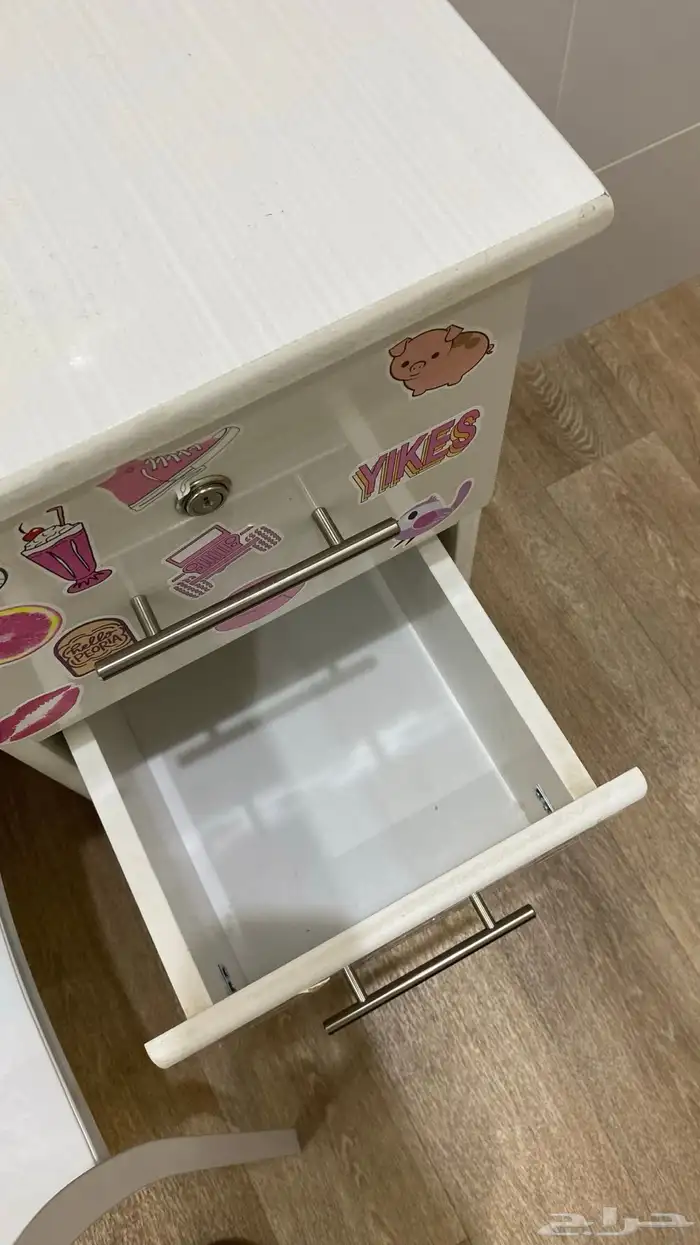 مكتب دراسه 3