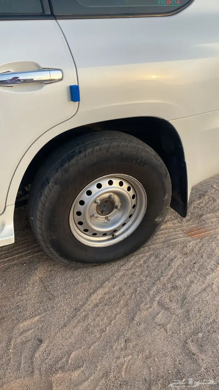 للبيع كفرات شاهين 17 تايلندي مع جنوط صيني 5