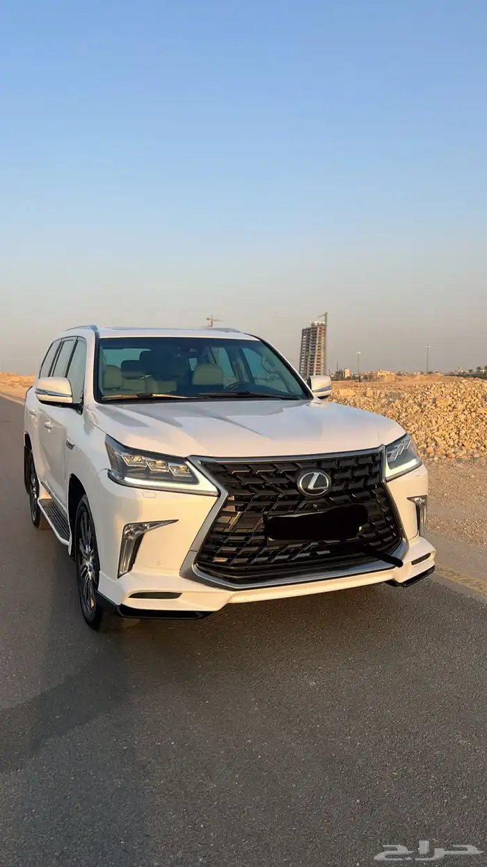 للبيع جيب لكزز 2016 Lx570 0