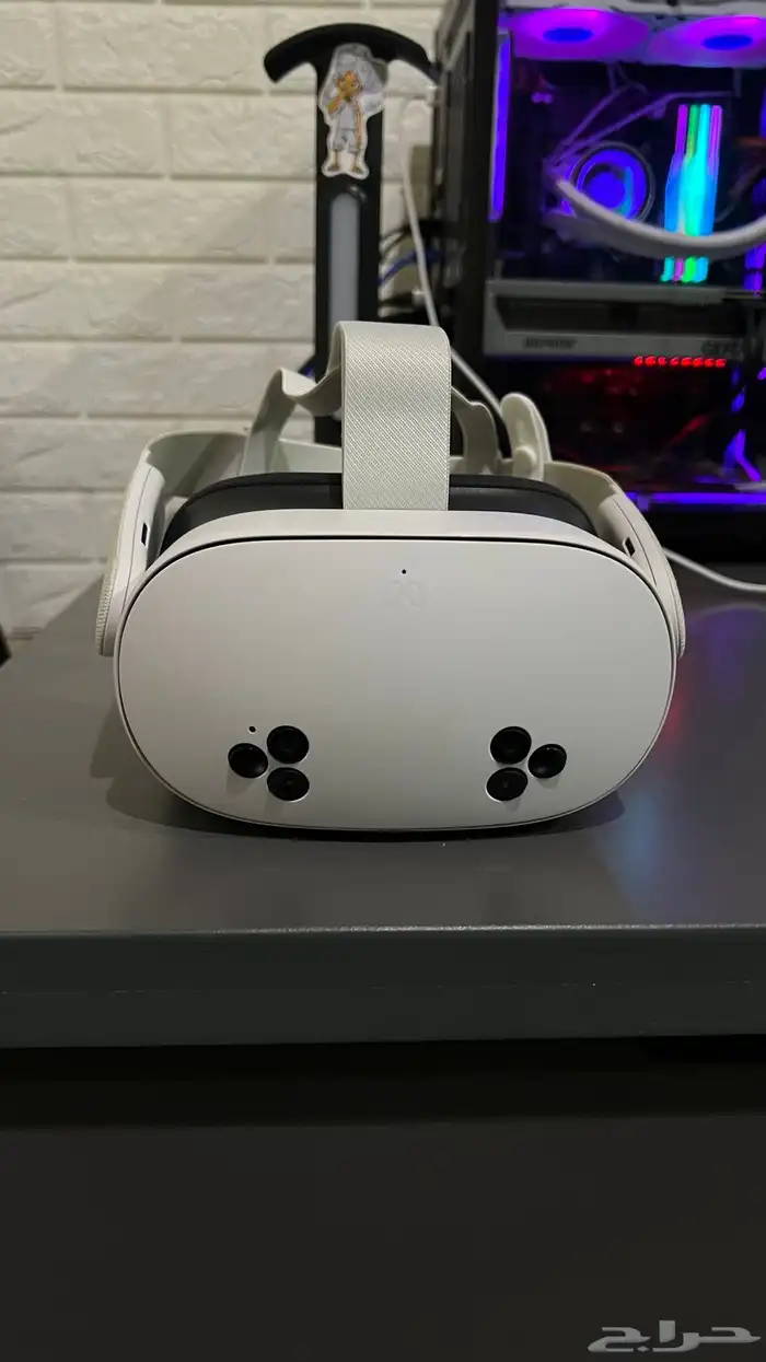 meta quest 3s VR نظاره العاب العالم الافتراضي 4