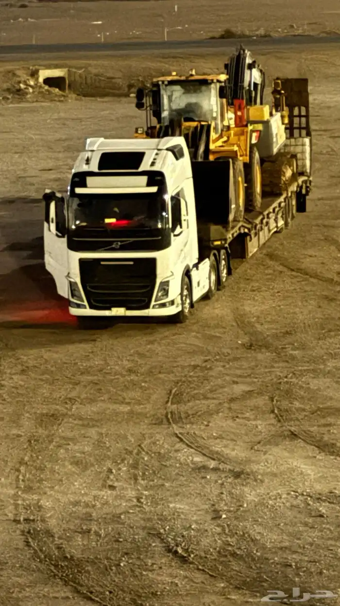 لوبد تبوك لنقل المعدات 3