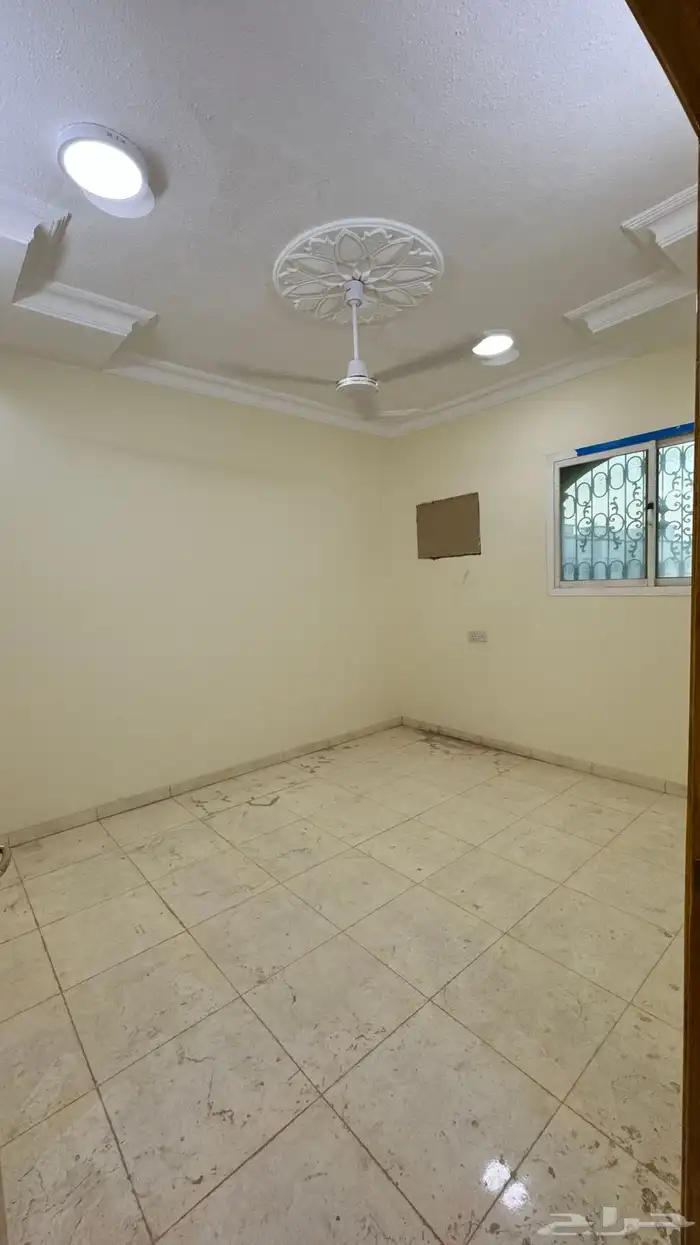 شقة مع ملحق علوي - الرياض حي المنصورة 4