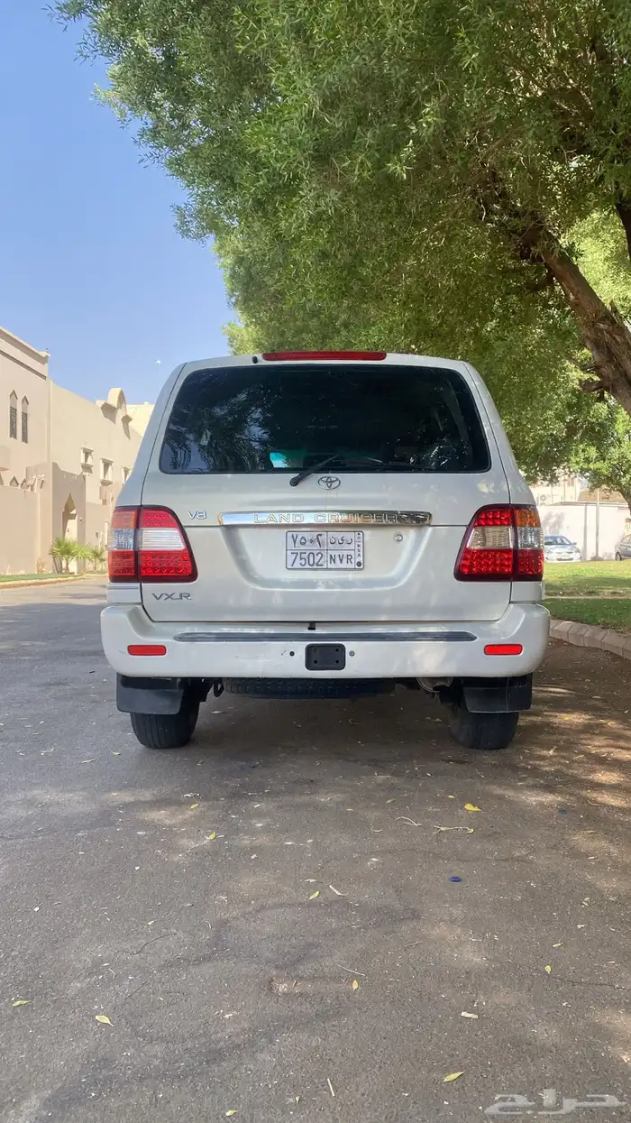 جيب لاند كروزر موديل 2000 vxr 3