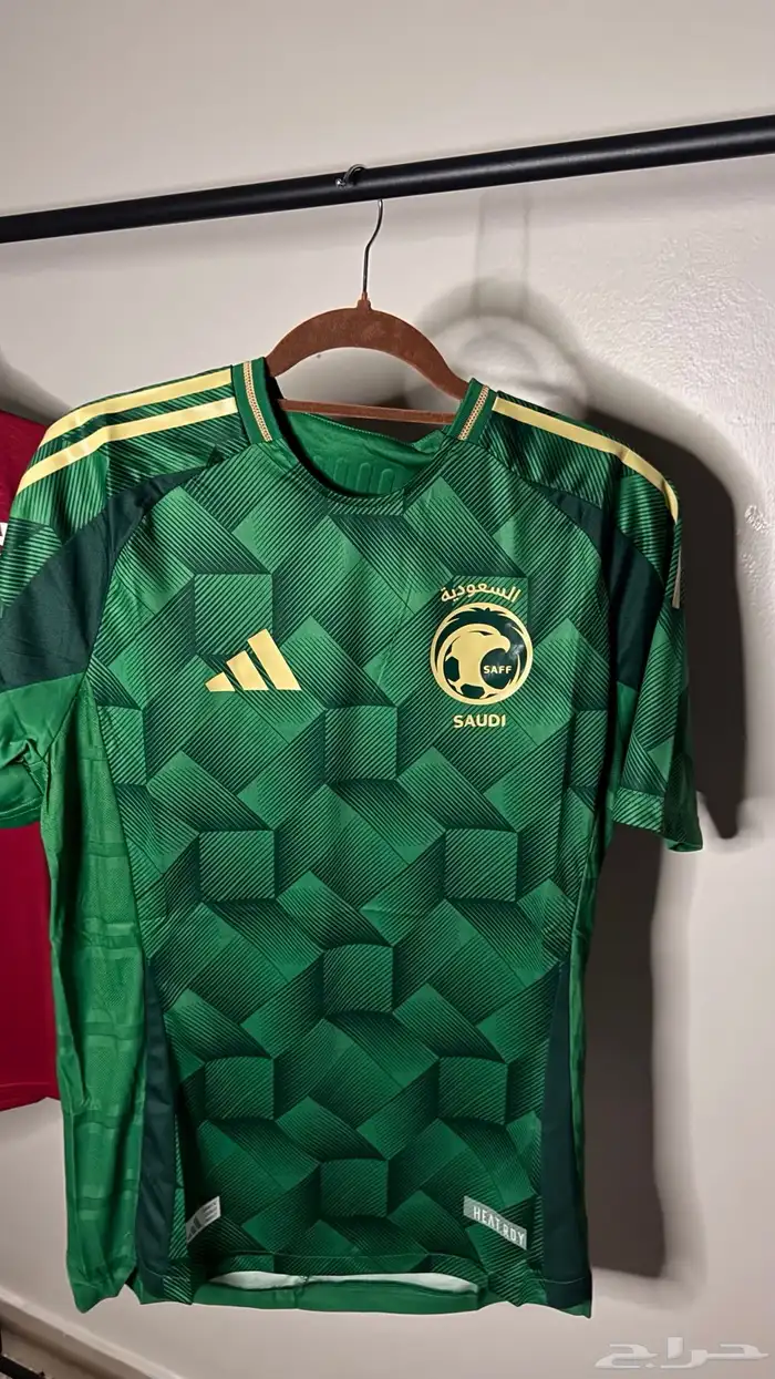 متجر تيشرتات كرة قدم 20