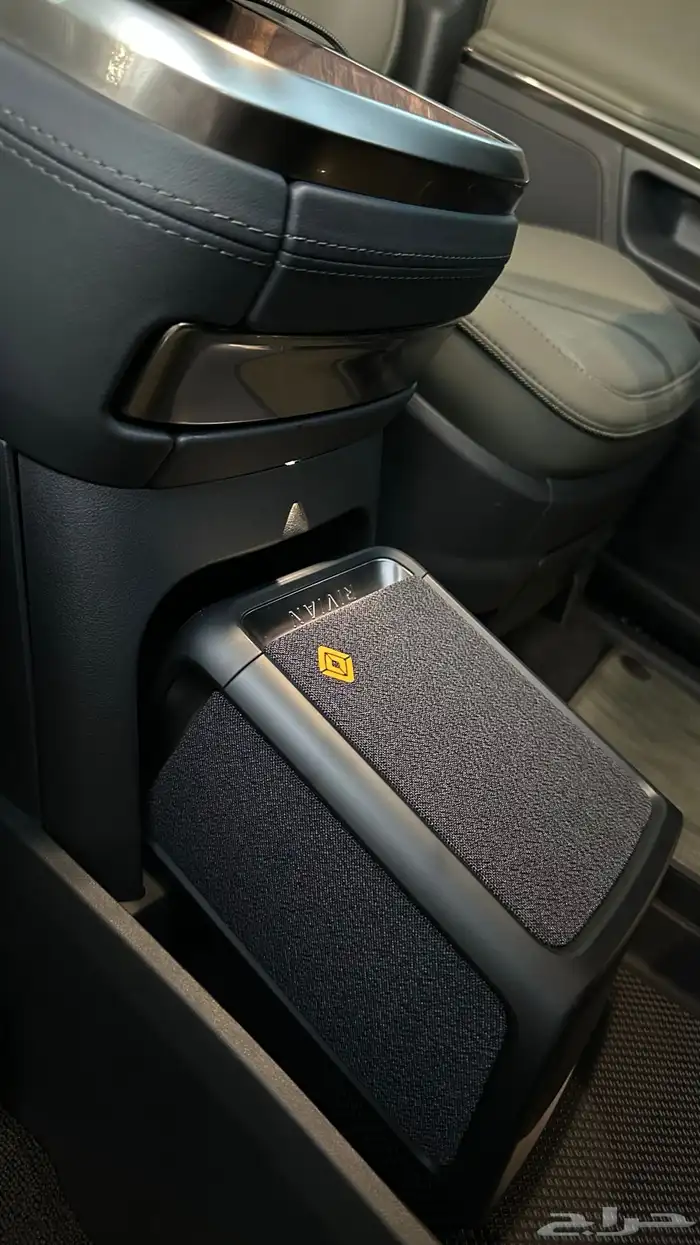 RIVIAN R1 S 2024 30