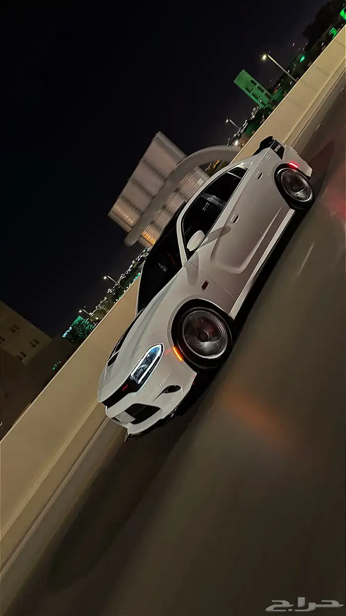 دوج تشارجر للبيع او البدل 0