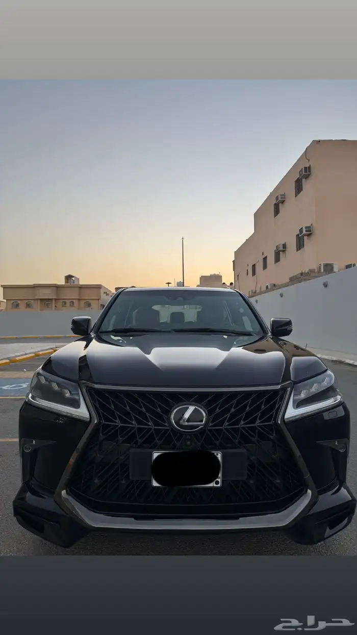 للبيع جيب لكزس بلاك اديشن 2020 سعودي 1