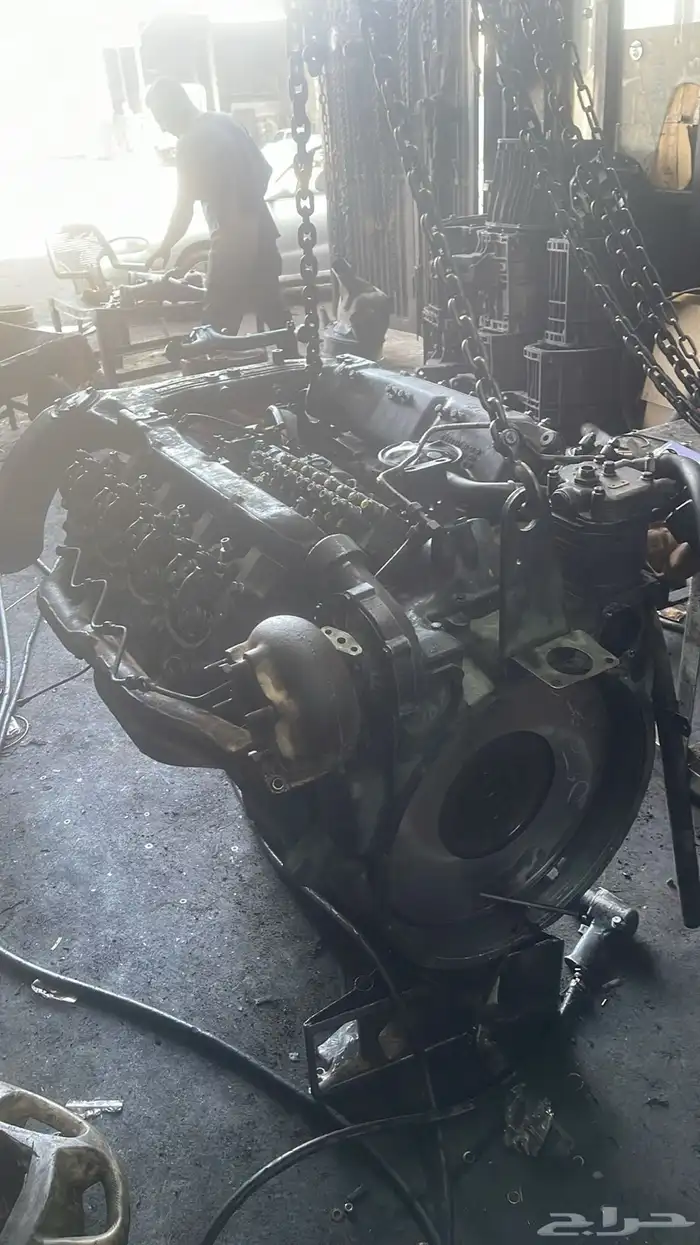 ميكانيكي مرسيدس شاحنات 0