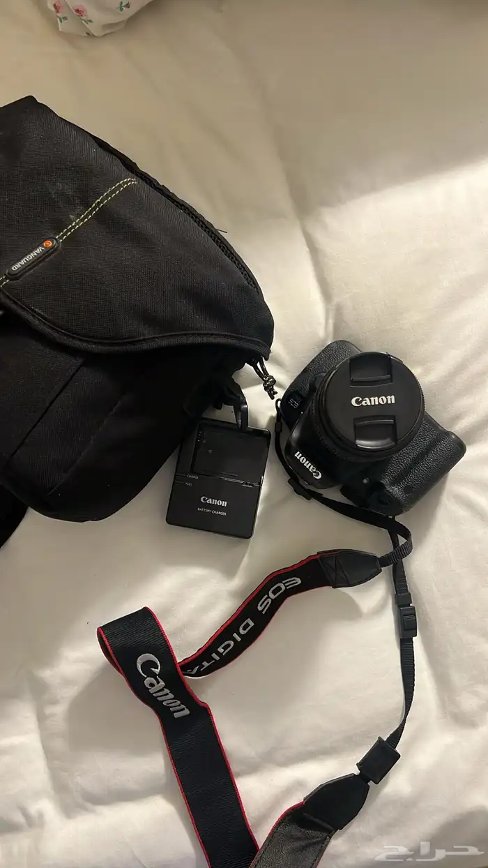للبيع  كاميرا Canon EOS 700D بحالة ممتازة جدا 2