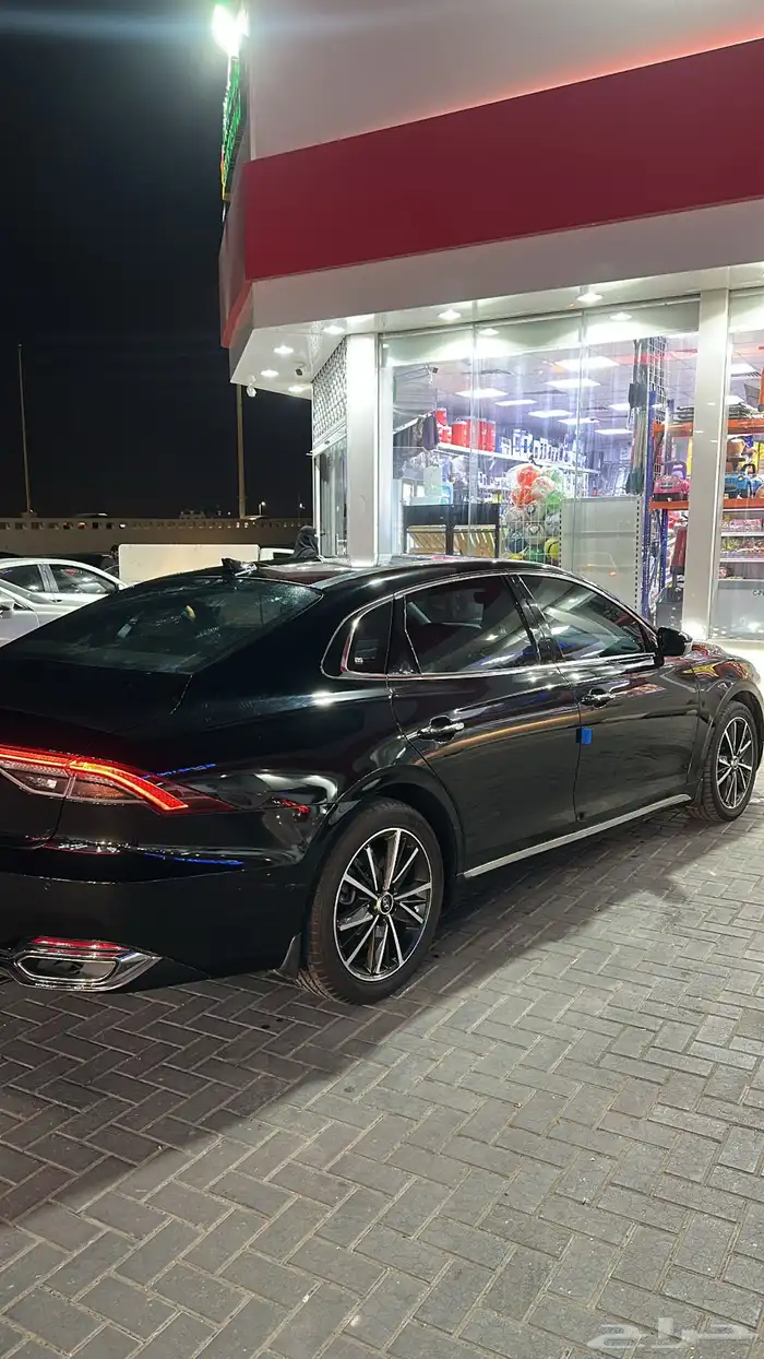 ازيرا 2023 اللون اسود مالك اول 2