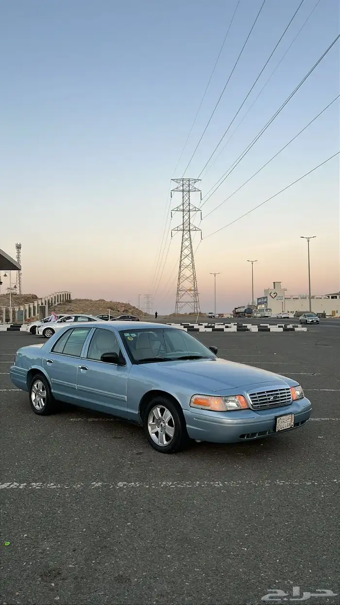 فورد كراون فكتوريا 2011 2