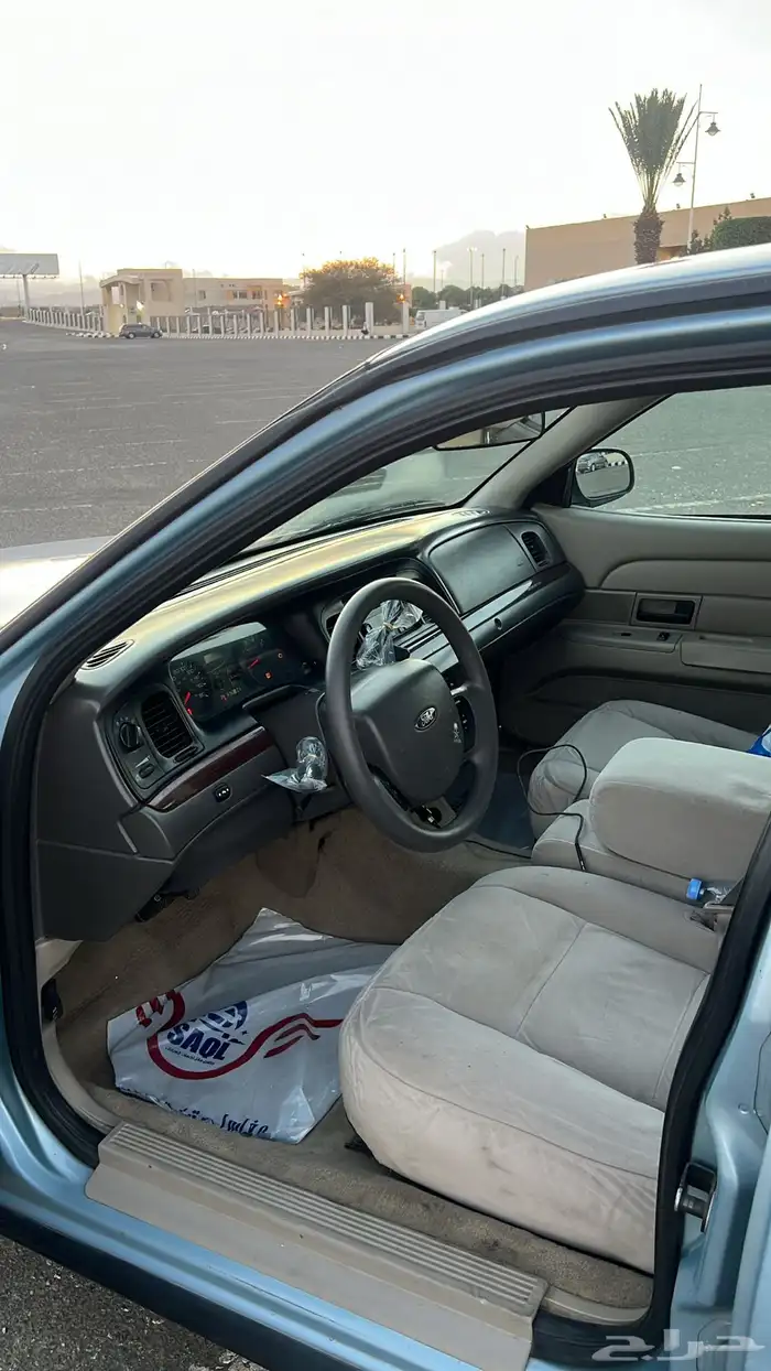 فورد كراون فكتوريا 2011 6