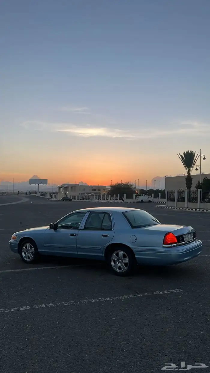 فورد كراون فكتوريا 2011 3