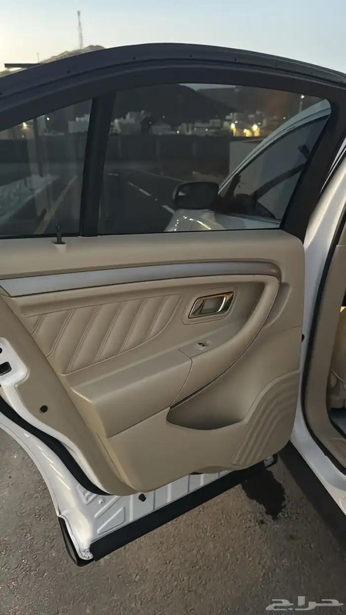 فورد فوروس 2015 9