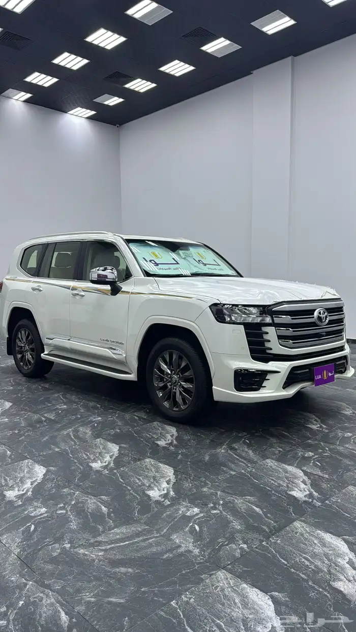 تأجير لاندكروزر GXR تامين شامل 2