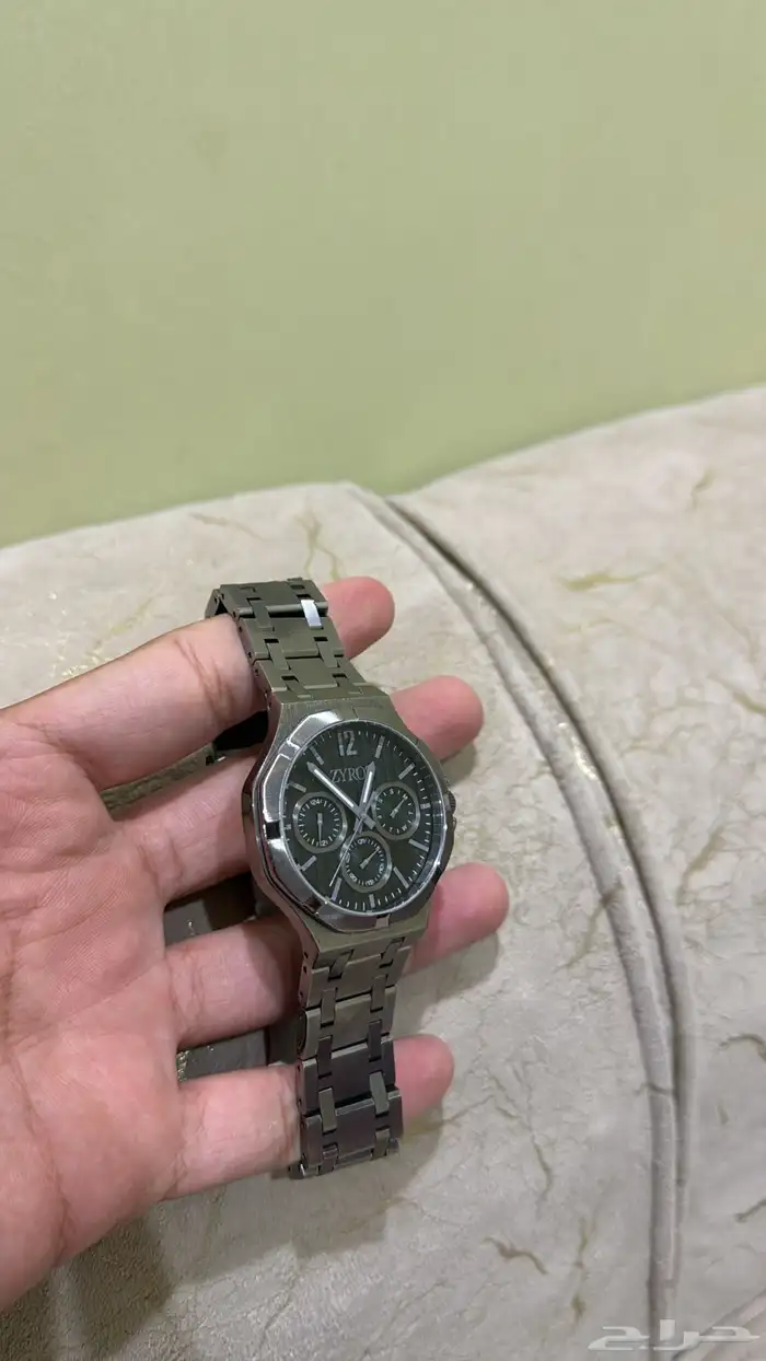 ساعه زايرس الصليه بدون ملحقات نضيفه مره 2