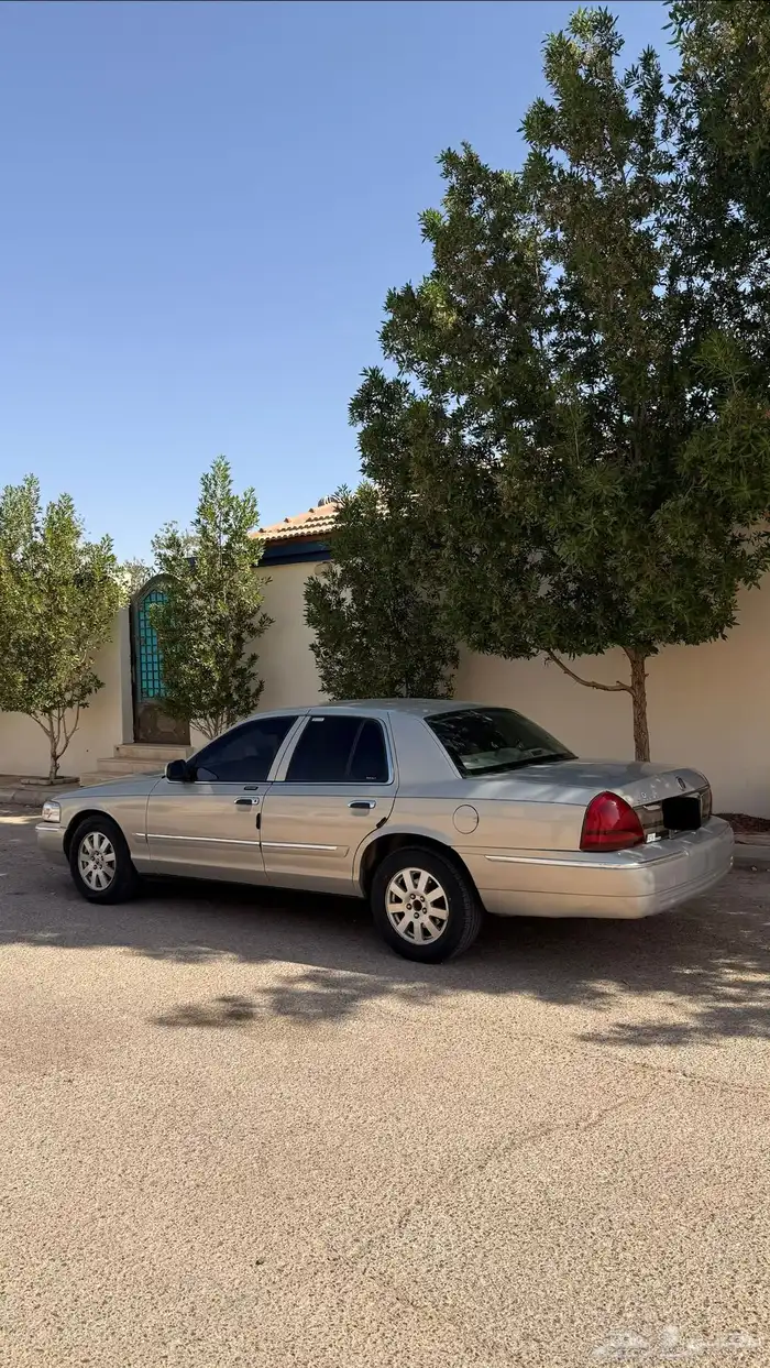 فورد ماركيز 2007 سعودي داخلية هلوز 14