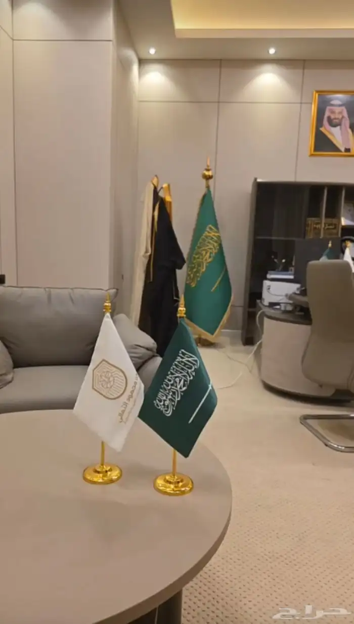 لوحات جدارية ايطارات صور اعلام طباعة شعارات شامل التوصيل 36