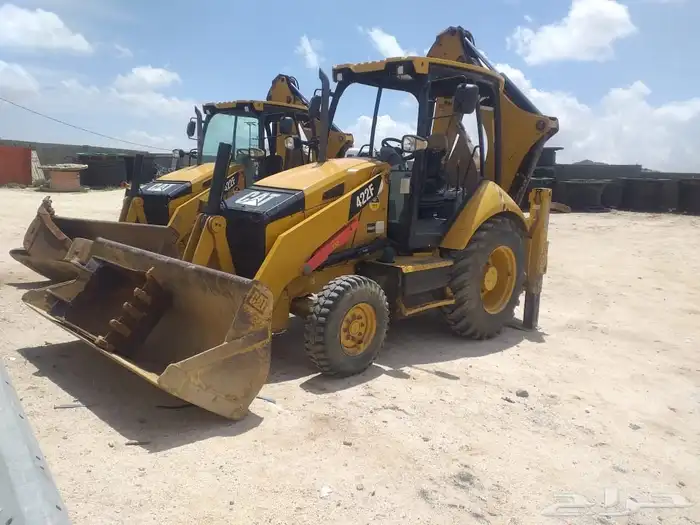 للإيجار يومي   شهري   سنوي لودر كتربلر 0