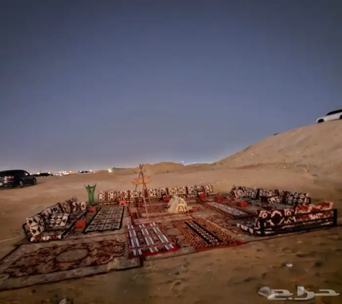 يوجد لدينا كراسي وطاولات وكانت ثلاثي ومفرد صبابين وصبابات 5