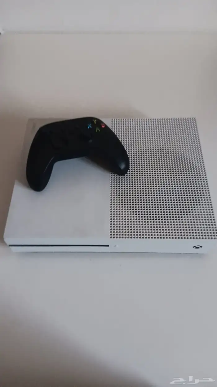 شاشه Gameon GOVE127FHD165IPS و xbox one s ويد xbox 1