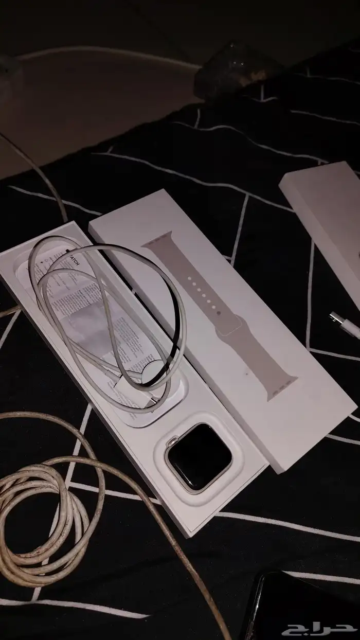 ساعه ابل se 0