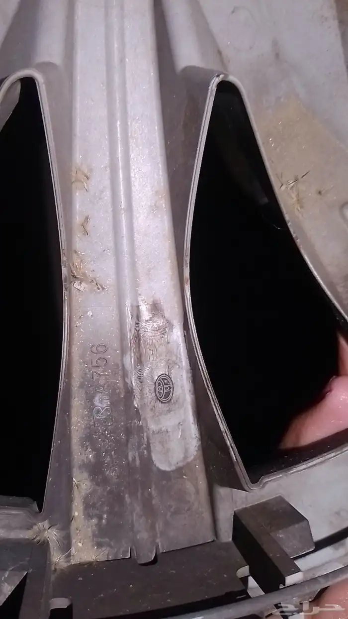 للبيع طيس كوامري من 21 الى24 و من2001 إلى 2002 2