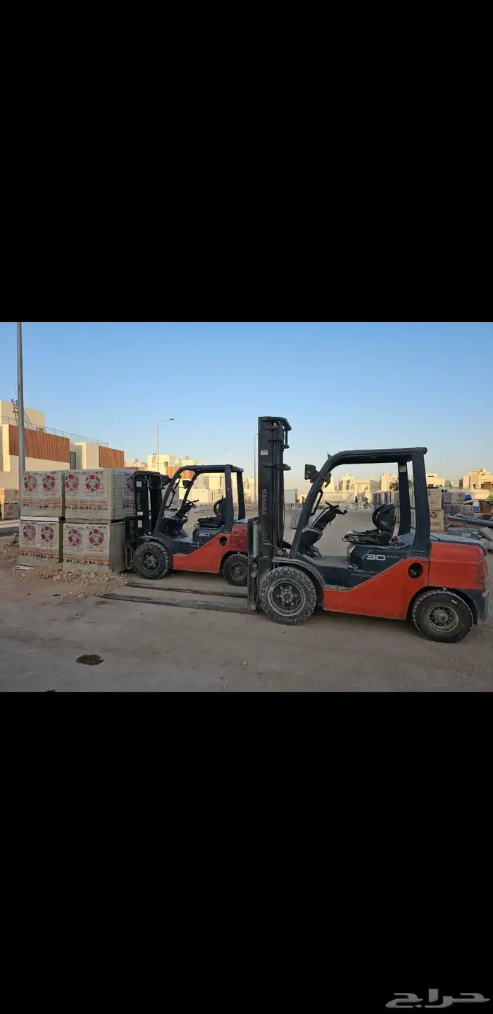 التاجير جميع انواع المعدت الثقيله والروفع الشوكيه بجميع انوع 4
