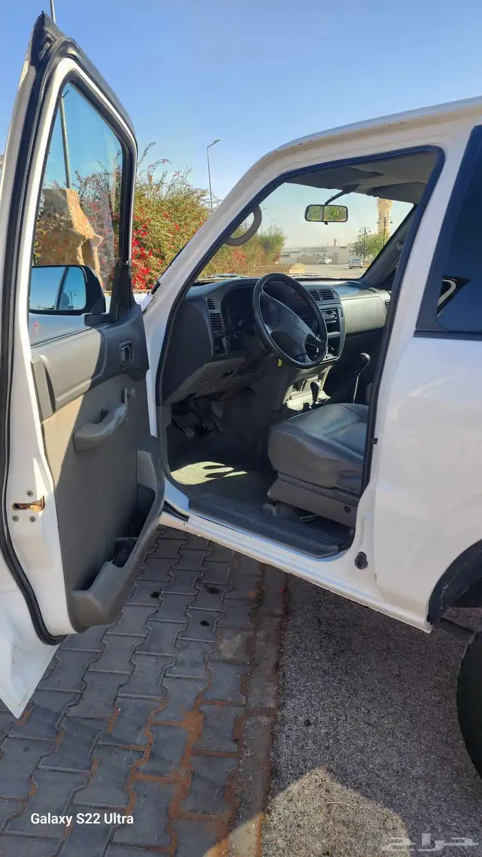 جيب ربع نيسان 2001 3