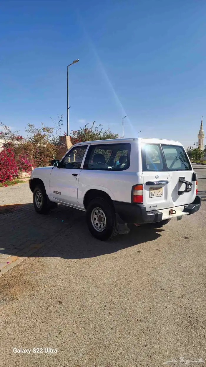 جيب ربع نيسان 2001 9