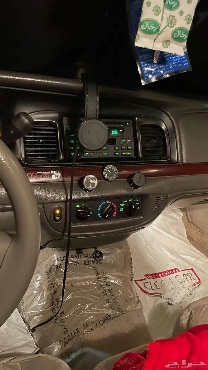 للبيع فورد كراون فكتوريا 2011 11