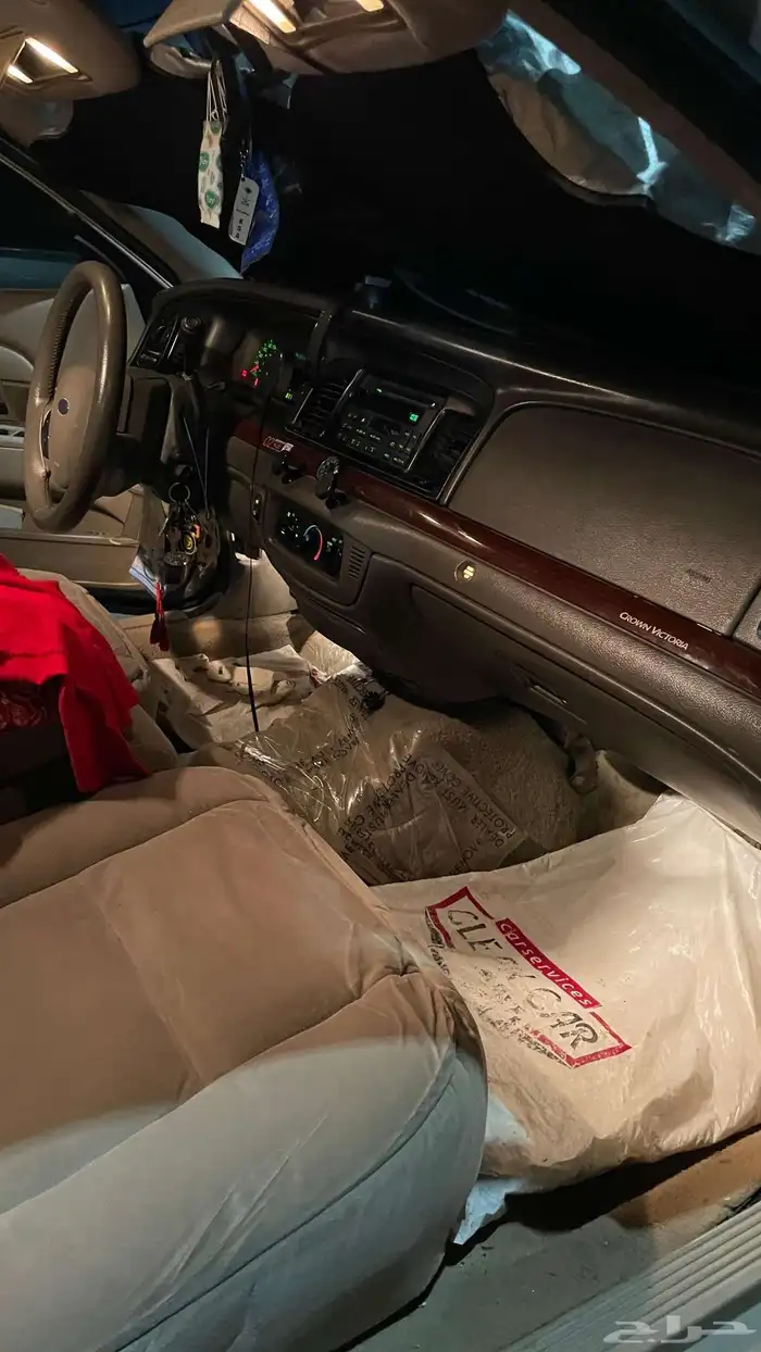 للبيع فورد كراون فكتوريا 2011 12