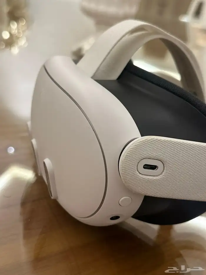VR Meta Quest 3 5