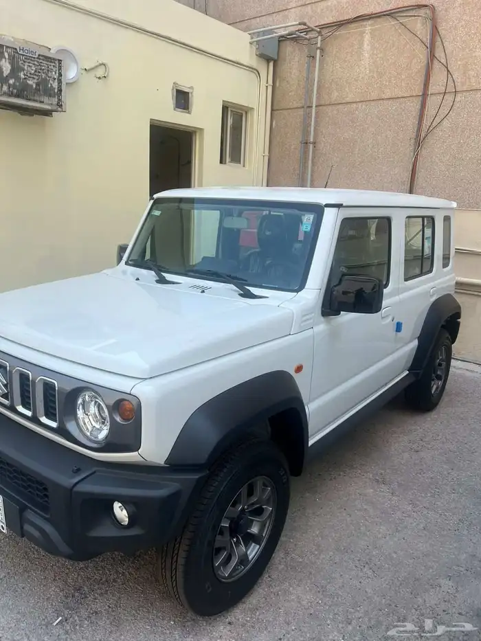 سوزوكي جمني 2026 4