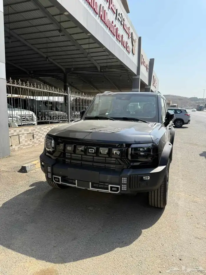 جيتور تي 2 لكجري 2026 اسود ورمادي وبني واسمنتي 0