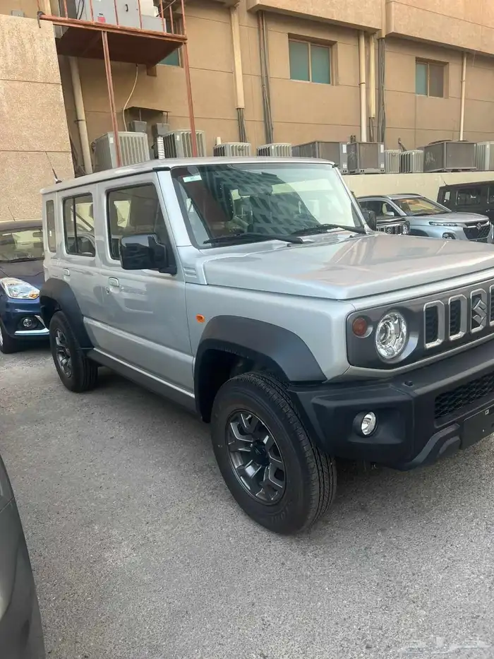 سوزوكي جمني 2026 7
